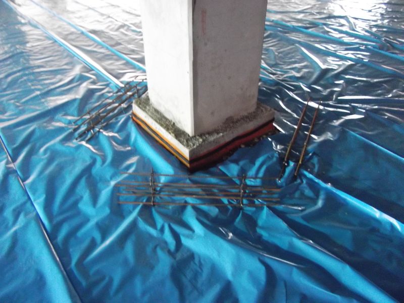 2-Penebar-+-primer-si-pe-stalpi-DSCF0034